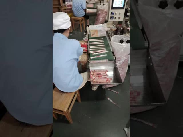 Eco-Friendly Bamboo Chopsticks 20cm Natural Color Food Safe