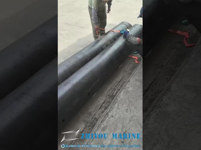 Natural Rubber Frame Ports GD Type DR Marine Rubber Fenders 15 Years Longlife