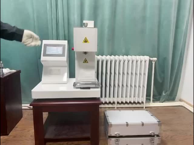 Auto Cutting Melt Flow Rate Tester For Plastic Material Flow Rate Analysis / Evaluation