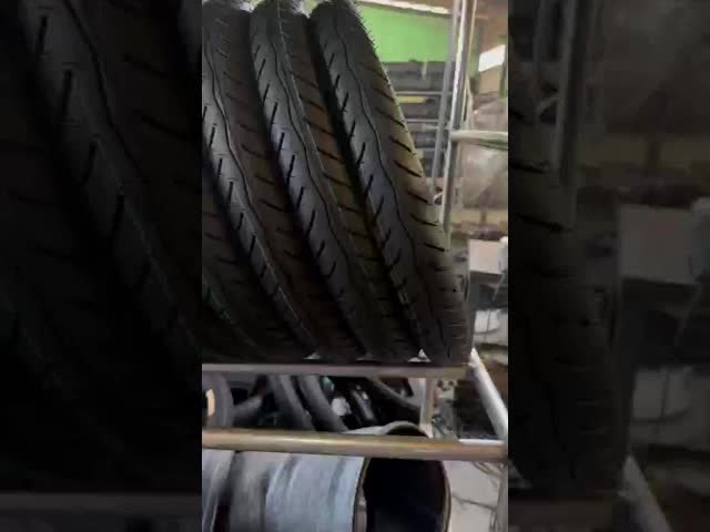 Wholesale Motorcycle Tire Supplier: Durable Tubeless Options Available 2.75-17 Tube and Tubeless Tire
