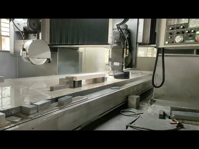 Customizable Single Port Ceramic Beams For High-Temperature Environments In Chemical Processing