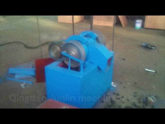 High Efficiency Waste Tire Block Cutting Machine / Tyre Block Cutter 420r/Min