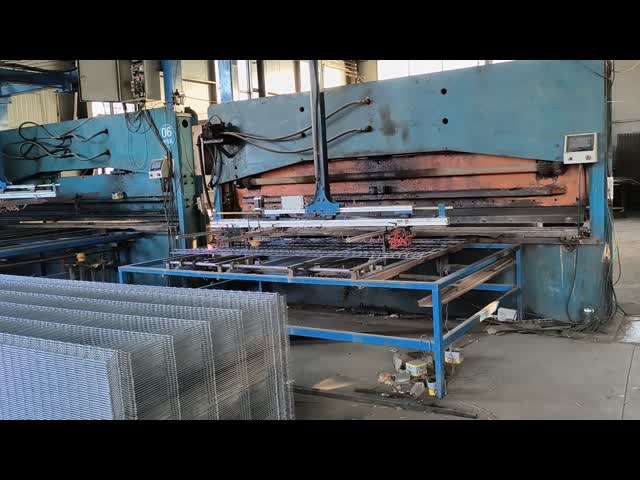 3D Curved Fence Peach Post Fence