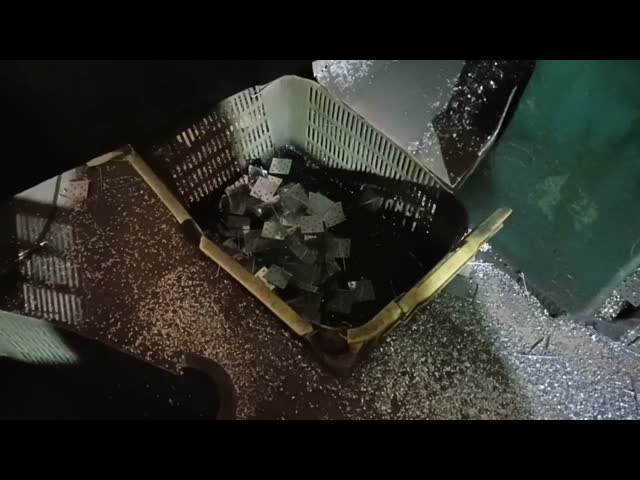 Perforated Base Insulation Hanger Zinc Finish Self Stick Pin To Stick Plastic To Metal