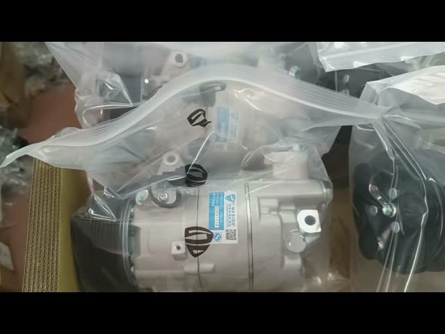 Auto AC Conditioning Compressor For 5110547 5110549 96191807 96191808 V5 Daewoo excavator