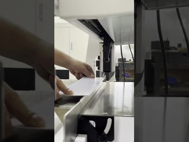 220V V Groove PCB Depanelizer CE Certificated Robust Frame Construction Effective