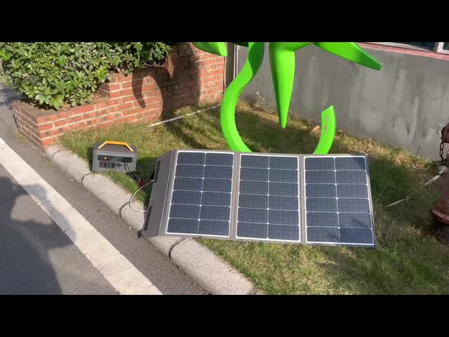 Outdoor Portable 3 Fold Solar PV Panel 105W with MC4 Connector Mono Cells for Distributors and OEM Orders