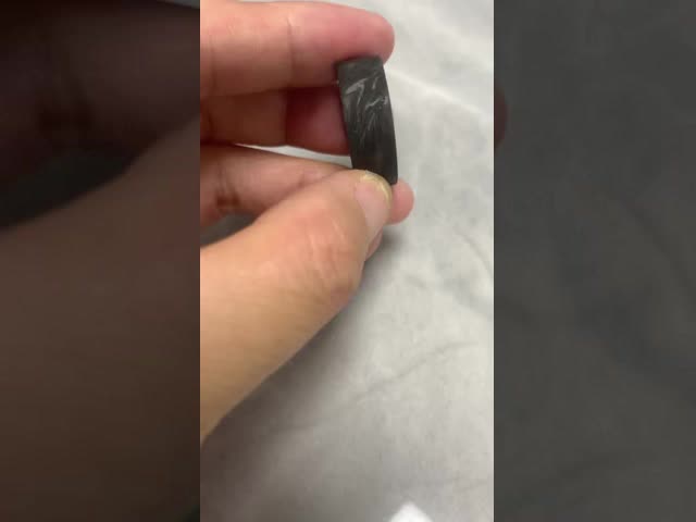 Guangdong Manufacturer Forged Carbon Fiber Wedding Bands and Carbon fiber jewelry Perfect Gift for Men's Jewelry