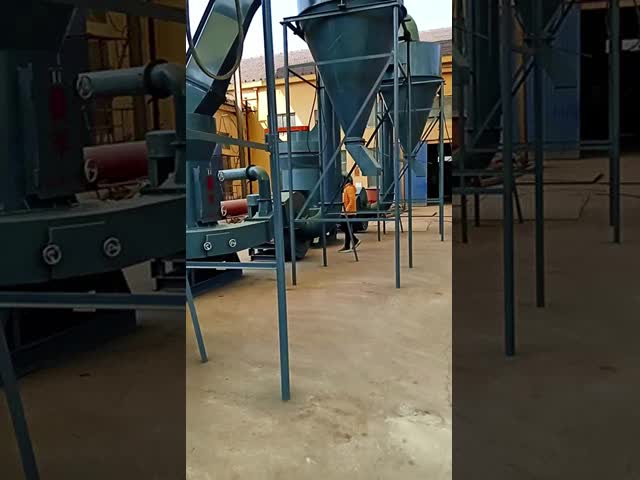 High Efficiency 4R Series Raymond Grinding Mill Low Investment