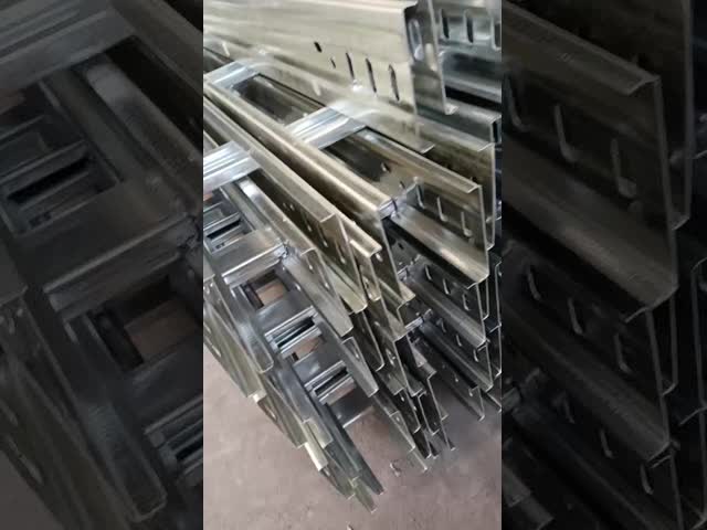 Fireproof Cable Tray Wall mounted Installation with A1 Fireproof Rating and Silver Finish