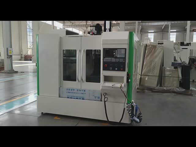 VMC640 Vertical Machining Metal CNC Milling Machining Center With BT40-120 Spindle