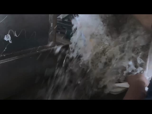 Innovative Plastic Film Lifting Conveyor for Enhanced Washing Efficiency