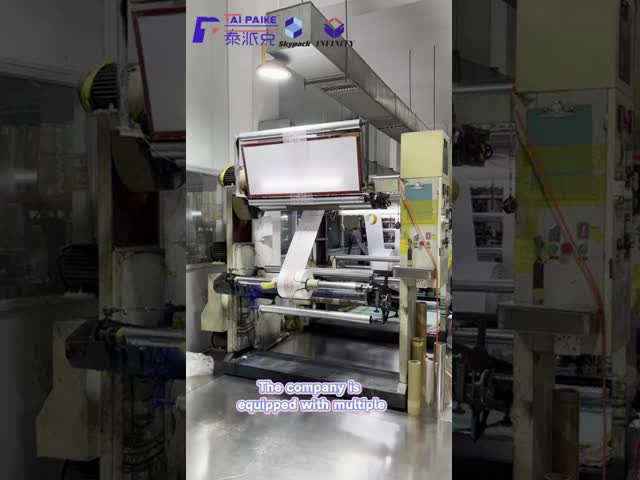 Tear resistant Recyclable Custom Embossed Envelopes Mailer Bags 30x40cm For Branding