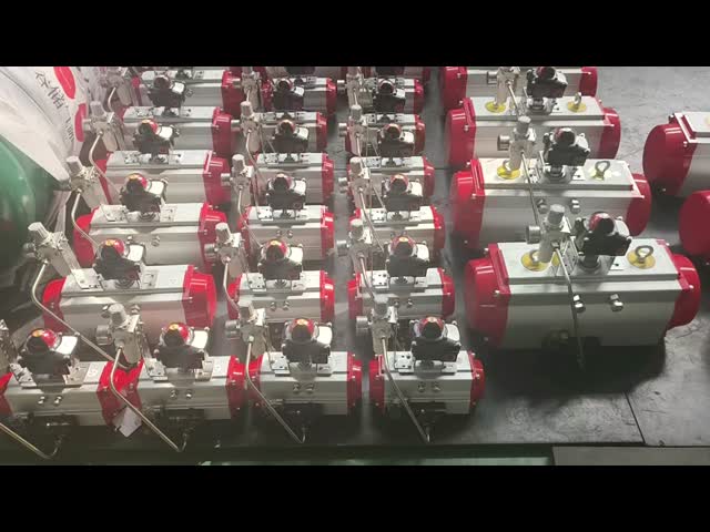 Silver Color Single Action 90 Degree Pneumatic Actuator Control Valve