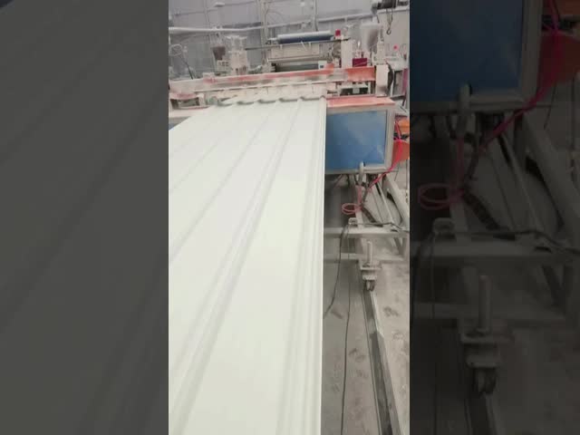 White 1130mm UPVC Roofing Sheets Plastic Roof Sheet Thermal Insulation Solution Tailored For Commercial Center Roofing Needs