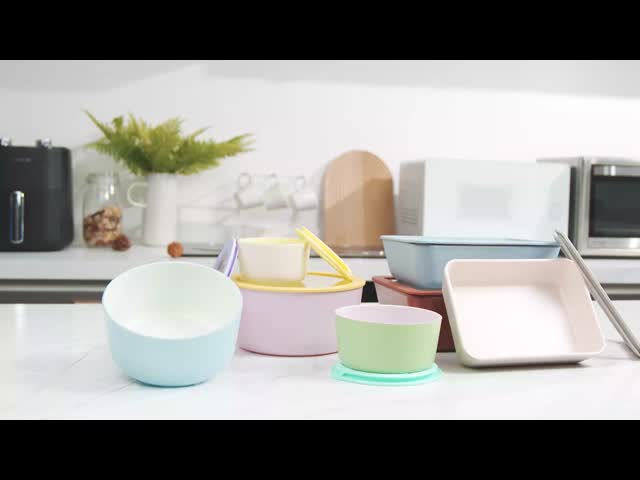 IKOO Non Stick Coating Glass Food Container with Vented Glass Lid Easy To Clean and BPA-free for Temperature Resistance -40℃-560℃