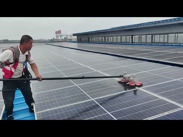 3h ~ 3.5h Solar Maintenance Solutions DC24V 690mm Solar Brush Cleaning