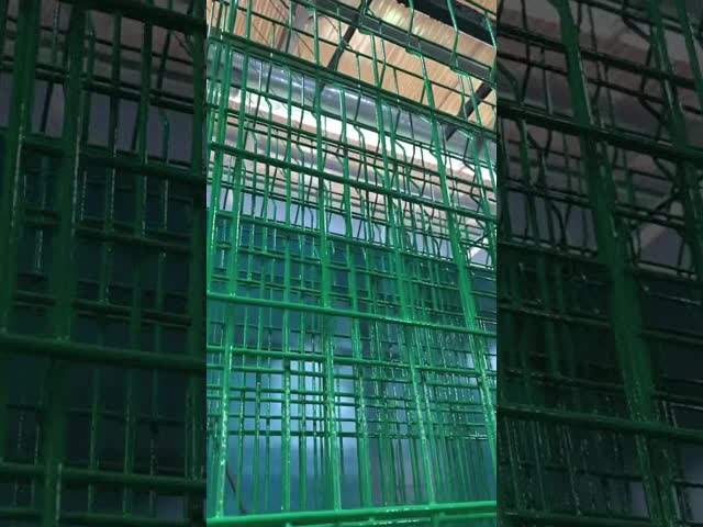 Triangular Garden Curved 3D Fence Welded Wire PVC Coated Garden Fence