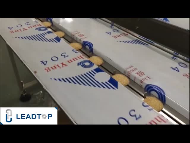 Automatic Flow Pillow Packing Machine 50Hz Sugar Noddle Cookie