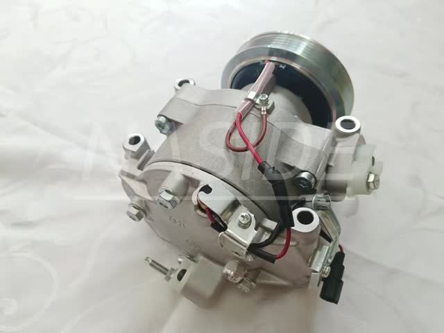 Auto AC Conditioning Compressor For Toyota Hilux  883100K130 10S11C 1PK