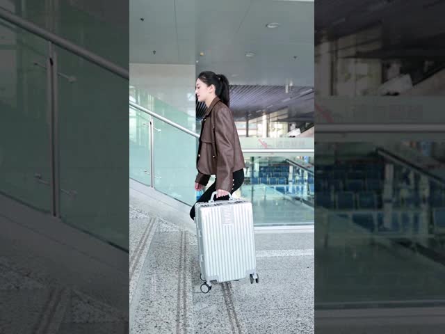 Three-handle suitcase, 1683 stylish travel luggage, 20-inch, 24-inch, 28-inch ABS hard-shell travel suitcase
