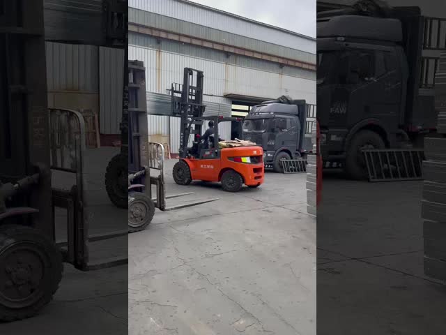 Trunking Trough Solid Bottom Type Cable Tray Slotted Perforated Bridge Cable Tray