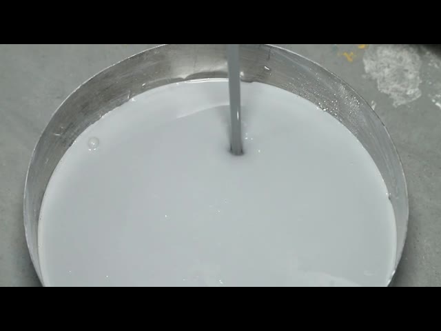 Multi Colored Optional Metal Silver Acrylic Car Paint Moisture-Proof And Scratch Resistant