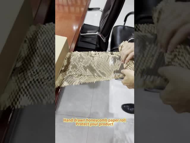 Compact Plastic Bubble Envelopes Strong Space Saving Design Eco Friendly