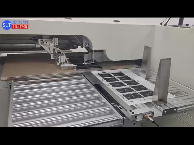 Fully Automatic CCD Guide Hole Puncher Punching Machine For Medical Labels