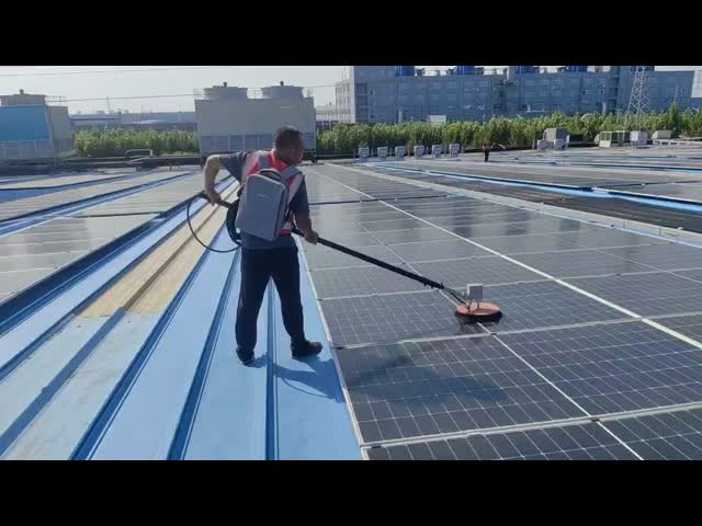Carbon Fiber Commercial Solar Cleaning Anti Static Solar Panel Cleaning Roller Brush Single Disc