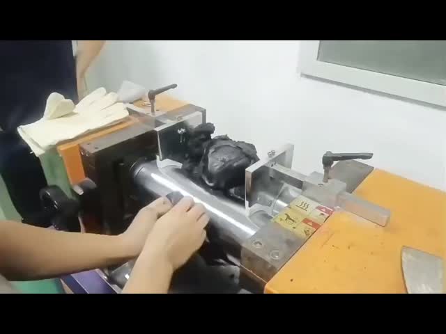 Dual Inverter Open Type Rubber Mixing Mill 6 Inch With Double Rollers