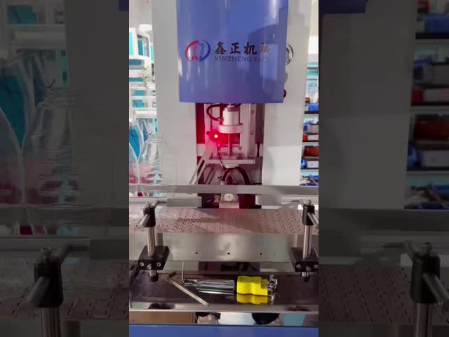 250ml 8000BPH Empty Plastic Bottle Leak Test Equipment With One Workstation