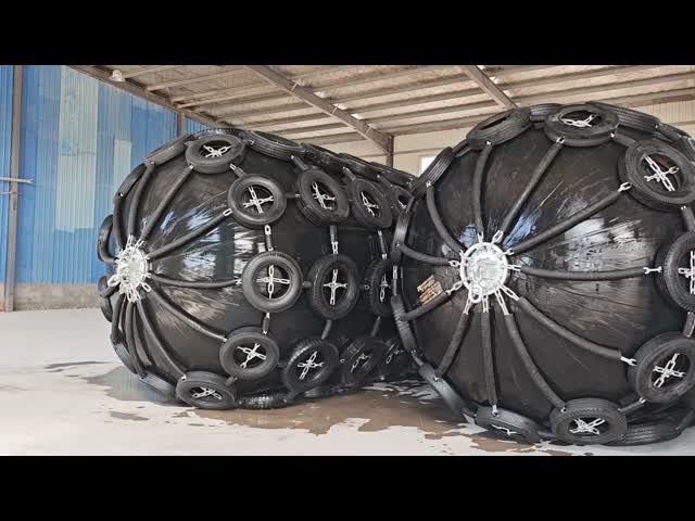 Hydro Pneumatic Rubber Fenders 1m - 9m With Chain / Tire Net