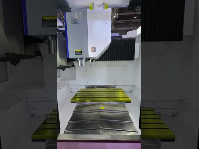 8000rpm Gantry Type Machining Center With 2300x1300mm Workbench For Large Workpieces