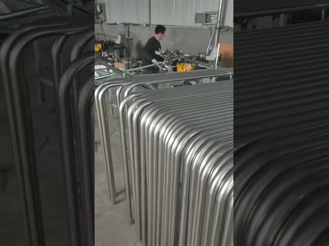 Stainless Steel Anti Climb Strong Traffic Safety Crowd Control Barrier