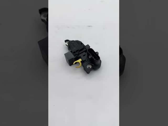 24 Volt Alternator Voltage Regulator F00MA45253 F00M144107 for Truck Alternator Part
