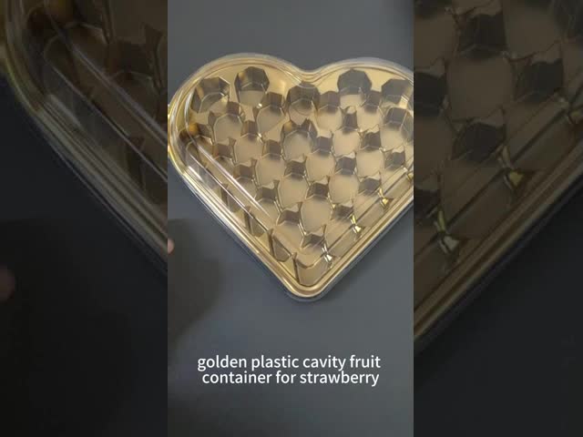 Customized 28 compartment heart-shaped chocolate container with transparent lid plastic black/gold Pet inner tray for chocolate and fruit