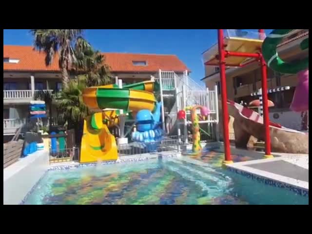 3M Height Water Park Slide Amusement Park Slide Equipment For Commercial Use