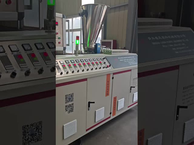 Turnkey Solution Plastic PVC/UPVC Profile High-Quality Extrusion Molding Machinery