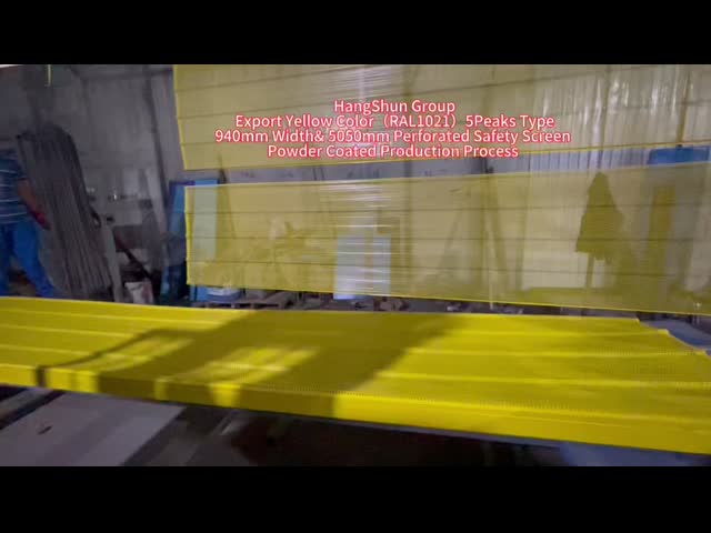 Flame Resistant Twin Peak Wind Breaking Wall For Open Air Yard Enterprises