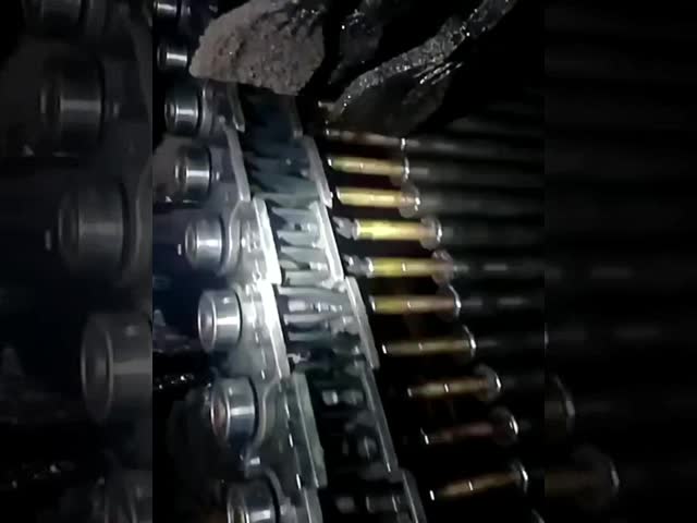 P40 Chains, Pins, Roller Bar, Butterfly Spring for Siempelkamp 4'x8' Press Line of PB/OSB/MDF/HDF