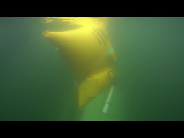 Enclosed Underwater Pillow Lift Bag 250kg-5000kg Buoyancy Capacity With Scuba Tank Pocket