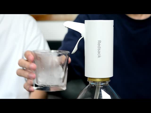 Portable Digital Wine Dispenser 1200 mah Automatic Pour Hands-Free Sensor Auto Stop Technology Electric Aerator Decanter