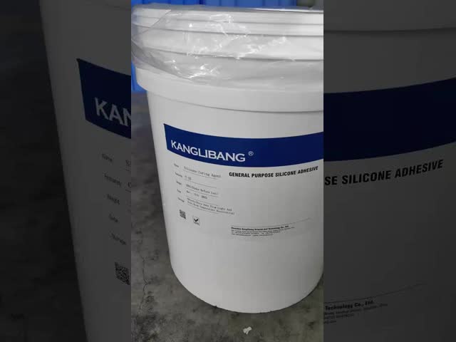 Vulcanizing Silicone Rubber Curing Agent Neutral PH Food Grade OEM