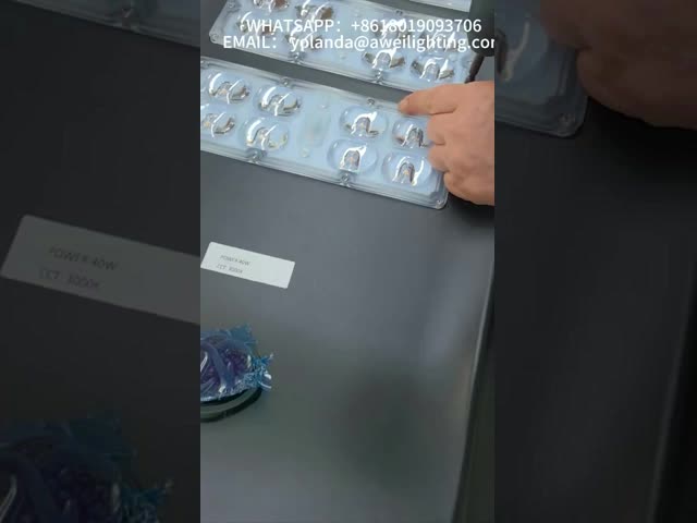 60W Integrated Solar LED Street Light With  18V 100W​ Monocrystalline Silicon Panel For Public Areas