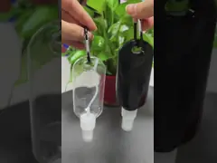 Bottiglia di disinfettante per mani portatile di plastica vuota
