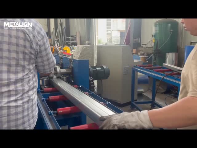 Industrial Stacking Heavy Duty Beam Box Storage Metal Shelf Rack Roll Forming Machine video