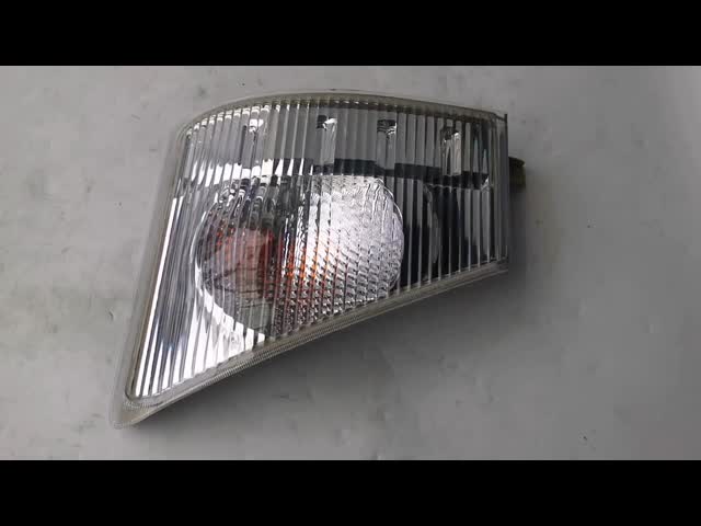 Auto Parts Turn Signal Lamp  8-97585173 897585173  For Isuzu 700P  Replacement