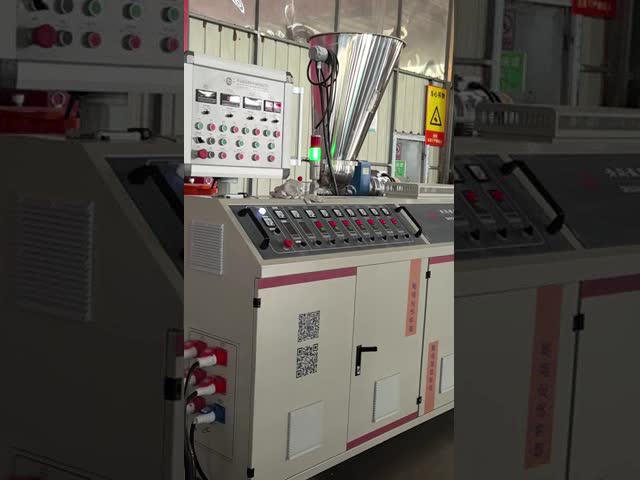 PVC Double-Screw Extrusion Machine Incorporating Delta Inverter Motor Speed Controlling Designed for Polymer Extrusion