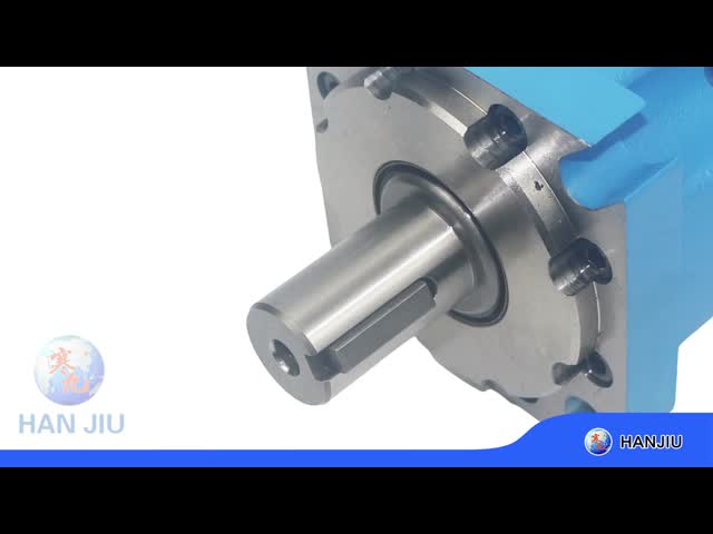 CharLynn 4000 Series Disc Valve Motor with 130CC Displacement 31.75mm Straight Key Shaft and 4 Bolt SAE B Mount